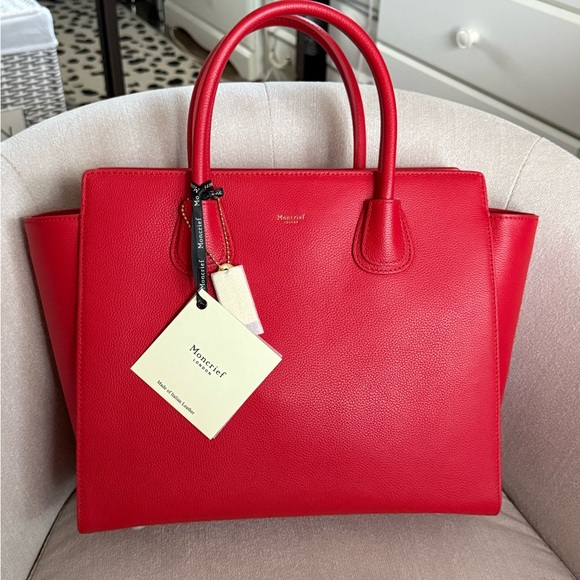 Moncrief Handbags - Elegant Red Leather Tote Bag